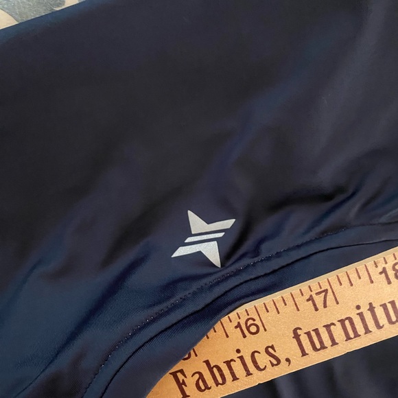 NWT Tuckernuck Sport Navy Short Sleeve Ryan Boyfriend Tee. Size S - Picture 6 of 13